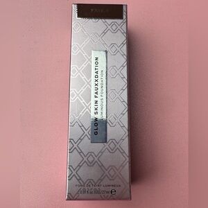 Glow Skin Fauxxation Luminous Foundation Shade 18.5